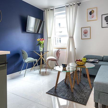 Moveen! Wynajem Apartamentow We Wroclawiu! 10 Minut Od Centrum エクステリア 写真