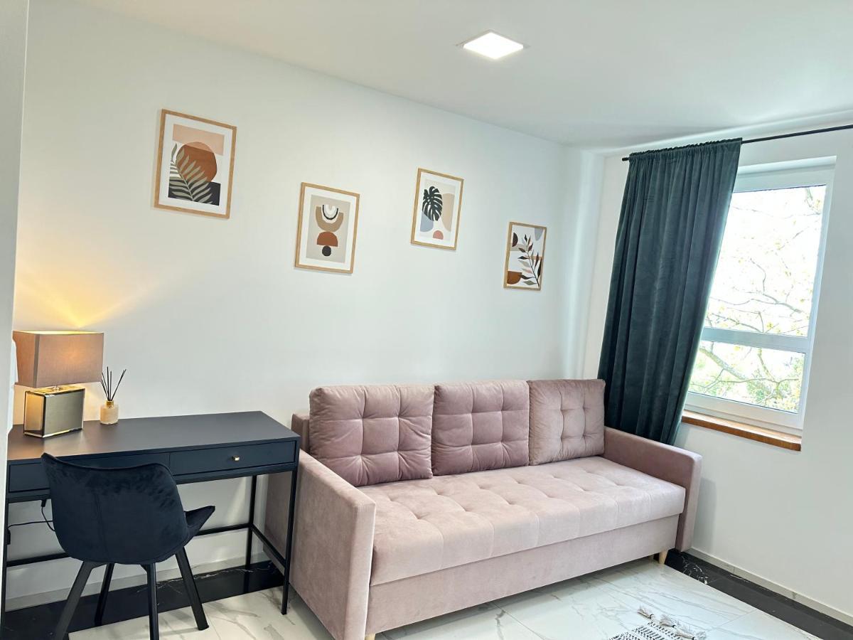 Moveen! Wynajem Apartamentow We Wroclawiu! 10 Minut Od Centrum エクステリア 写真